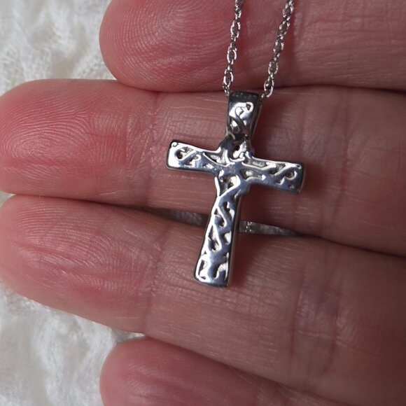 14k cross necklace NWT - Picture 3 of 5